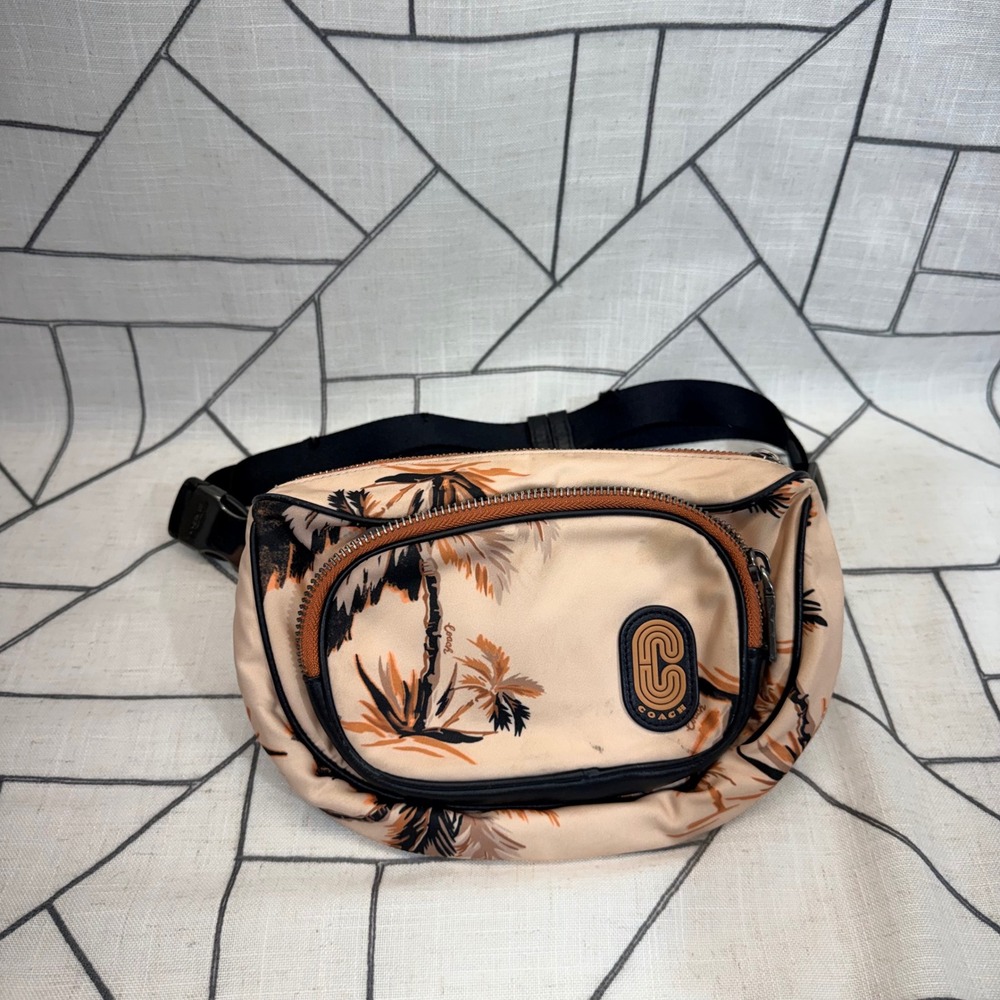 Coach‎ Belt Bag OS Tan Palm Tree Print Nylon Waist Pack 91114 FAIR CONDITION